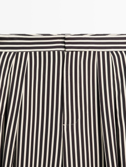 Massimo Dutti Полосатые драпированные брюки с вытачками, черный/белый