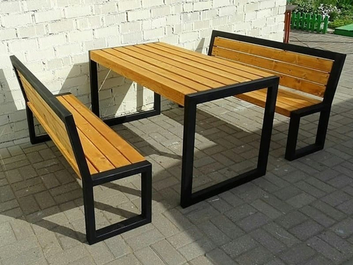 Стол Дели