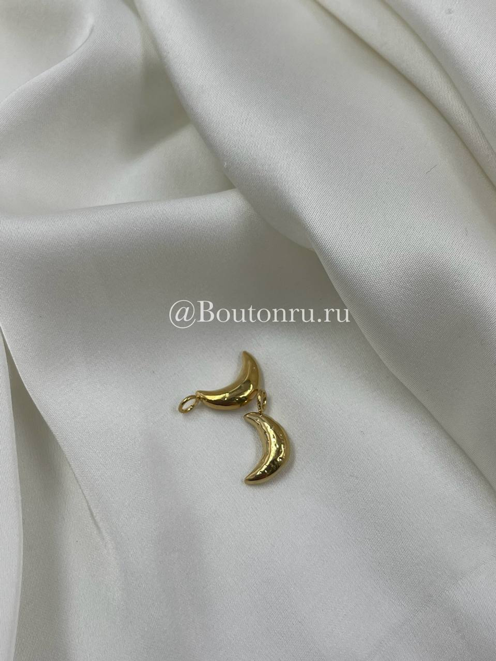 Подвеска золотистая "Полумесяц"