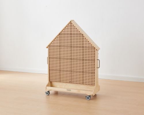 Стена Домик 800х1106 передвижное основание