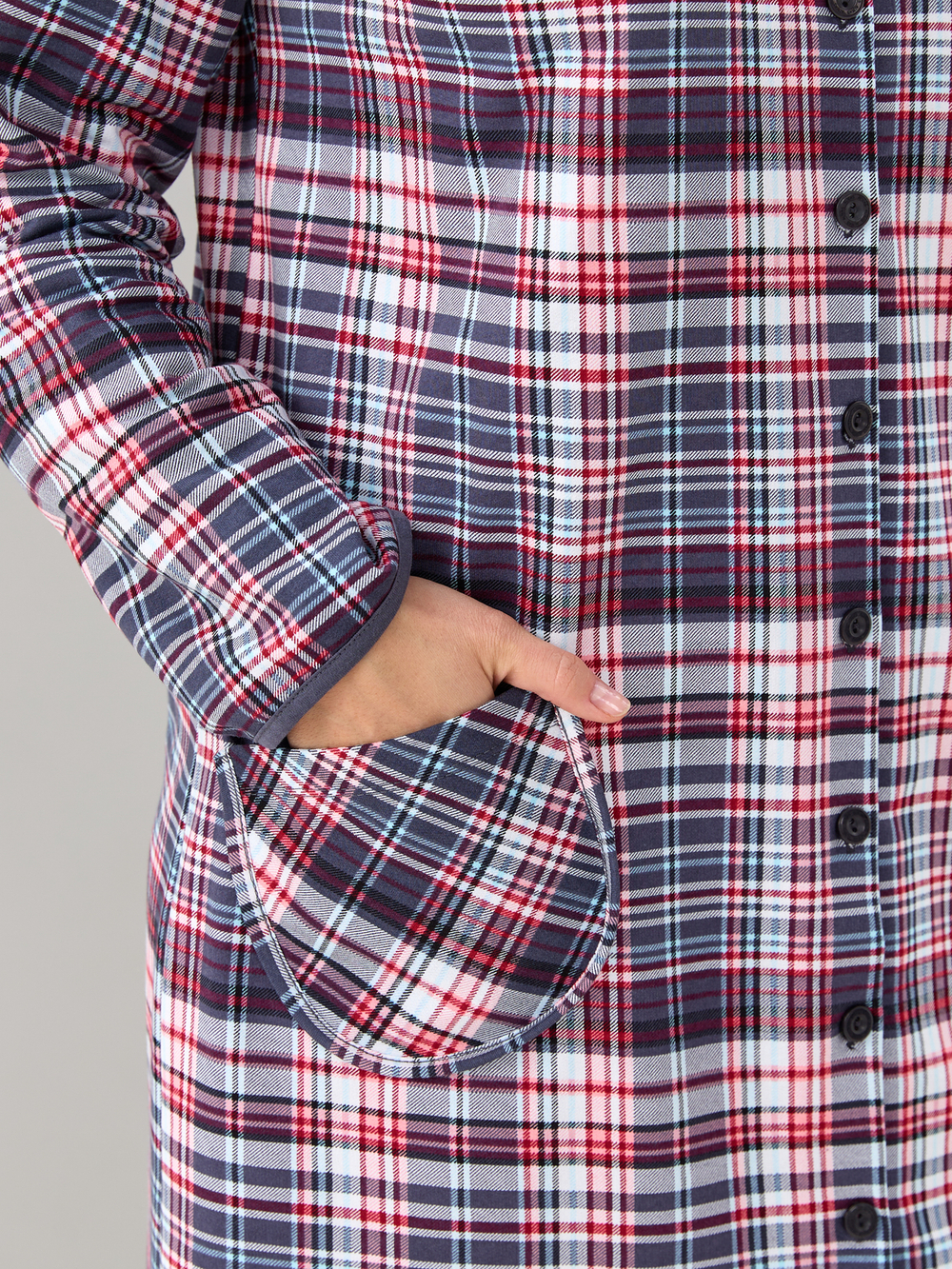 Халат Х-138/клеткасерая-краснобелая