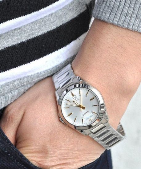 Наручные часы Casio MTP-1370D-7A2VDF