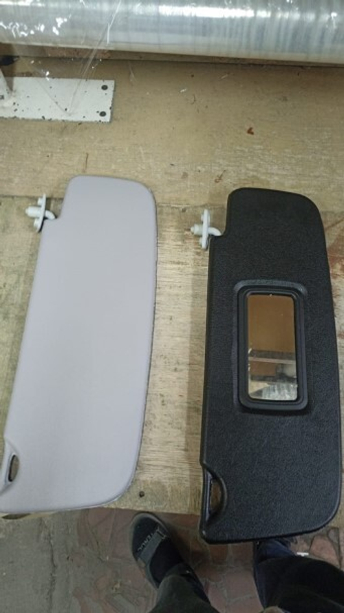 Козырьки солнцезащитные /2190/ жест. с зерк. (Россия)