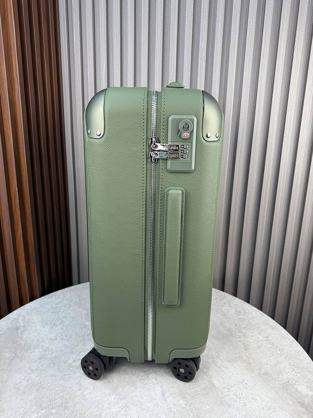 Чемодан Rimowa