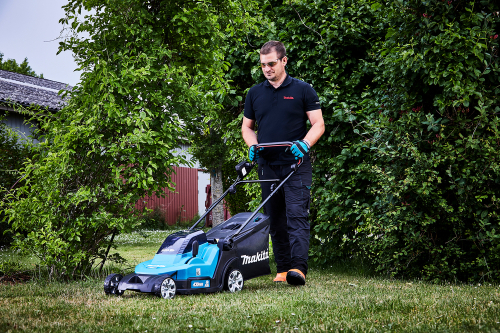 Аккумуляторная газонокосилка Makita DLM432PT2