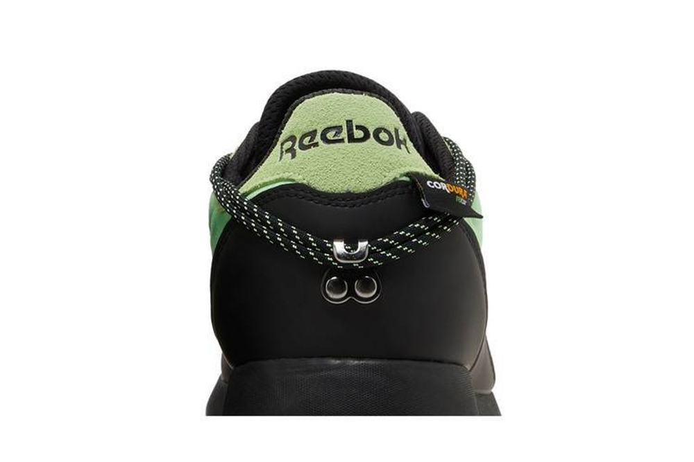 Кроссовки Pleasures X Reebok Classic Leather