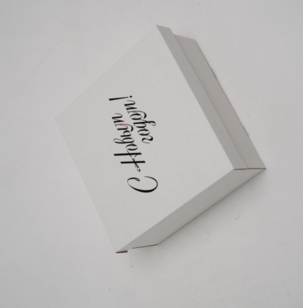 Коробка самосборная  крышка дно 35*35*9,5см Белая с Новым годом