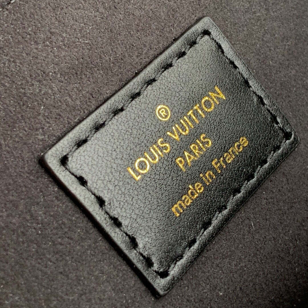 Louis Vuitton Pochette Metis