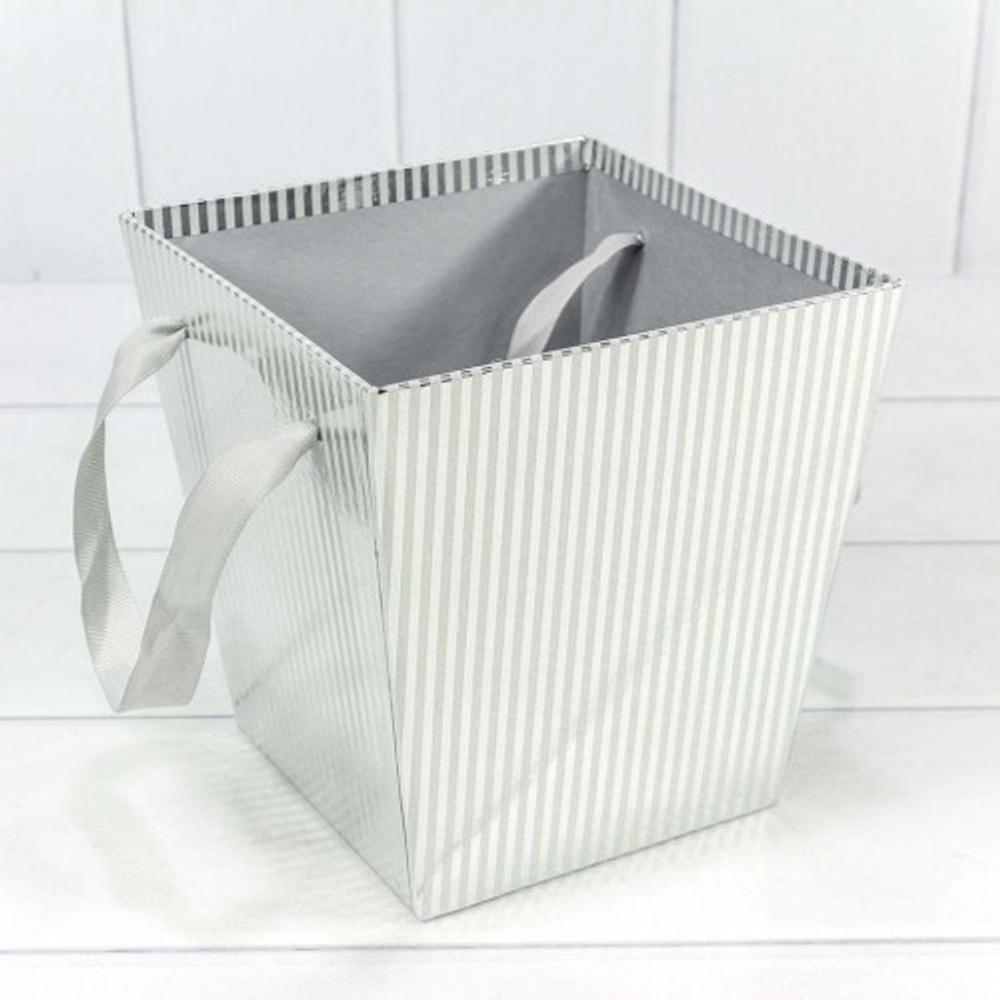 Коробка Ваза для цветов 17х17х18 см с ручками (Серебряный)