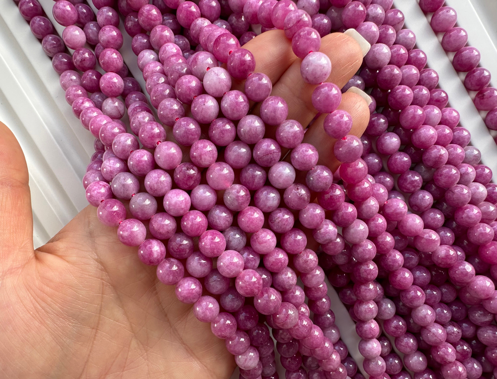 Нить бусин из тонированного кварца 8мм, гладкие