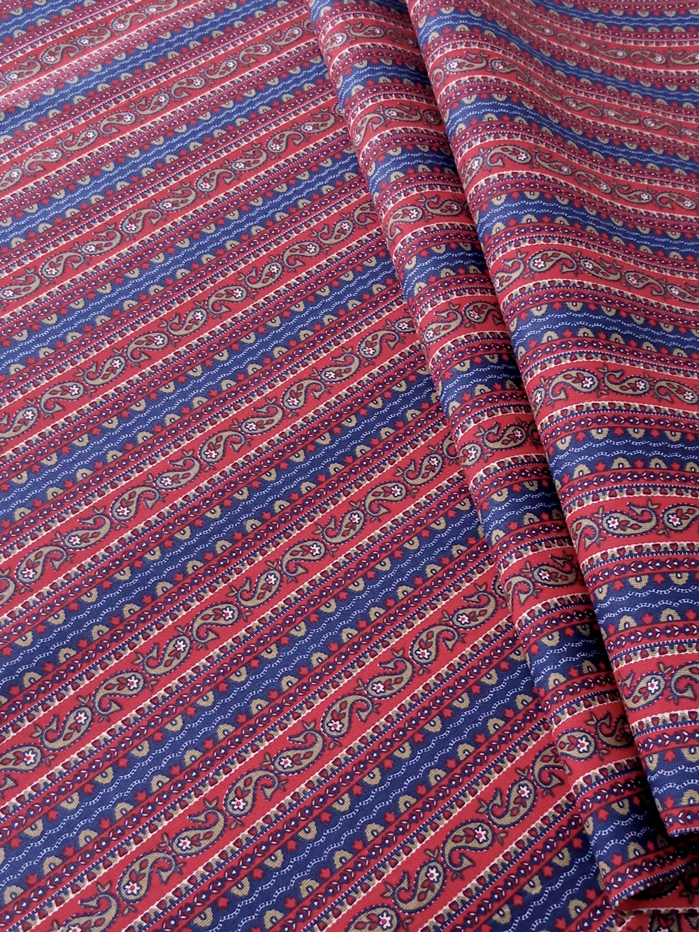 Ткань бязь плательная, рис. "Турецкий огурец", ширина 150 см, арт. 261