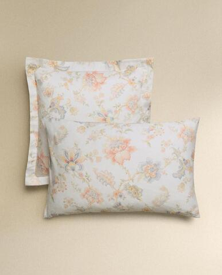 ZARA HOME НАВОЛОЧКА ИЗ САТИНА С ЦВЕТОЧНЫМ ПРИНТОМ, ЭКРЮ