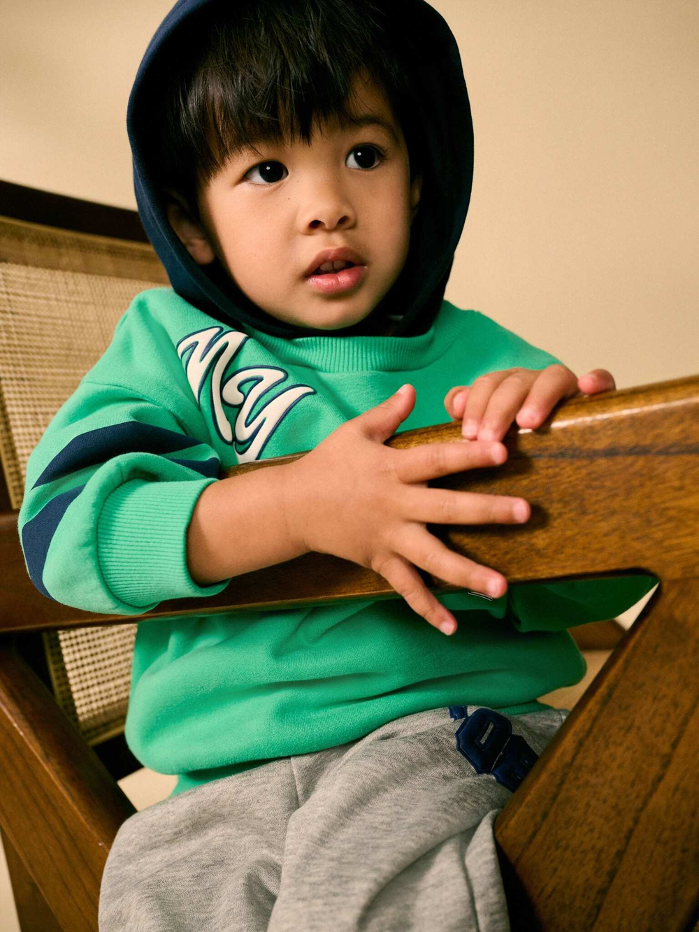 Толстовка с капюшоном и джоггеры в комплекте для мальчика Next E60-681, Зеленый, Серый