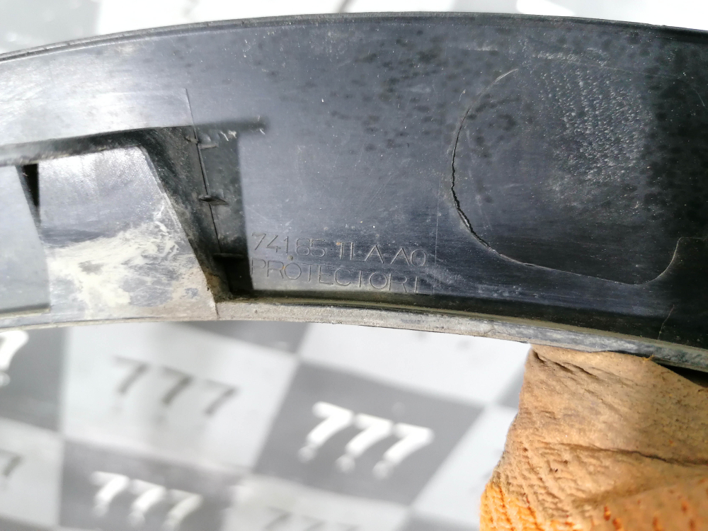 Накладка крыла переднего левого Honda CR-V 5 (RW) 16-нв Б/У Оригинал 74165TLAA0