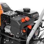 Снегоуборщик бензиновый для мокрого снега гусеничный DAEWOO S 7560