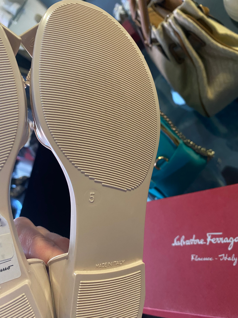 SALVATORE FERRAGAMO Сандалии женские