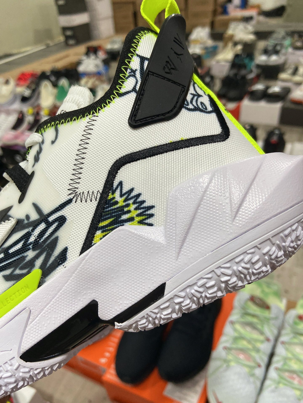 Jordan Why Not Zer0.4 Graffiti