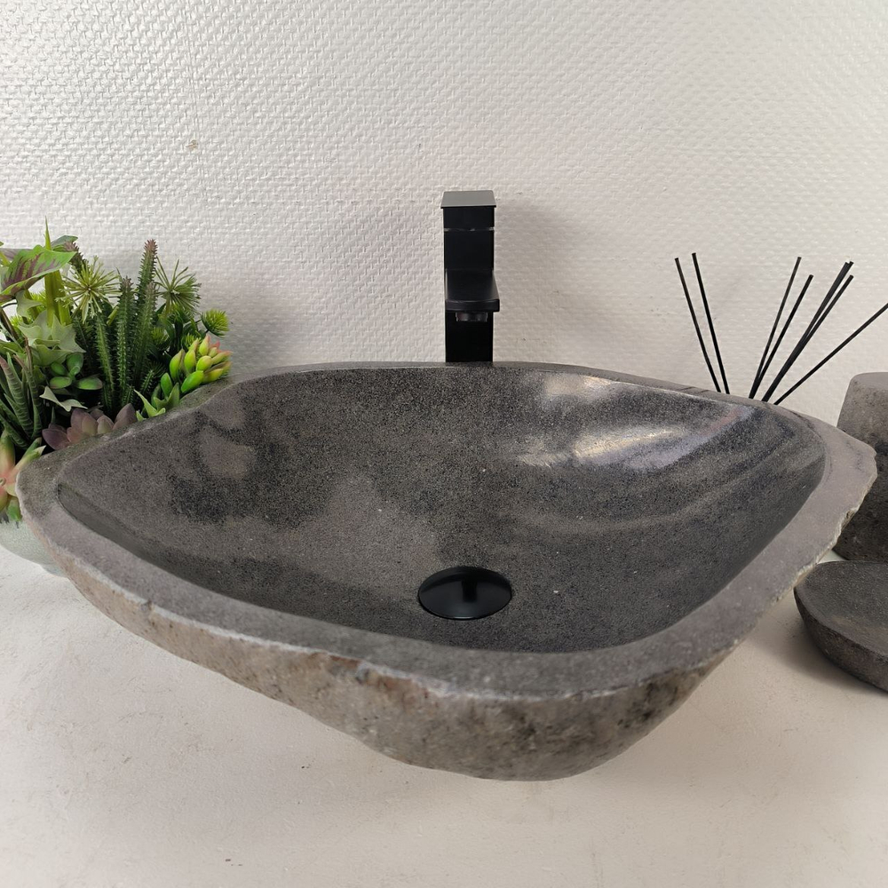 Раковина из речного камня RS-65099 54*47*15 0857