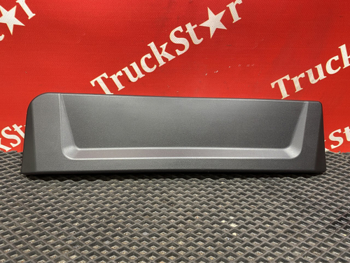 Накладка переднего бампера правая