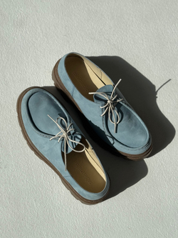 MocToe blue