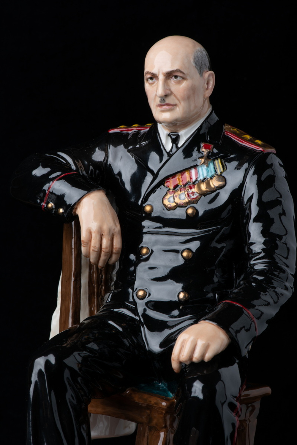 Статуэтка. Фарфор. Солдат. Джанелидзе Иустин Ивлианович - Русский флотоводец. Россия