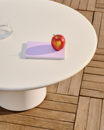 Журнальный столик Albanella из цемента с глянцевой белой отделкой Ø85 см