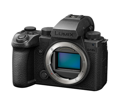 Беззеркальный фотоаппарат Panasonic Lumix S5 II X Body