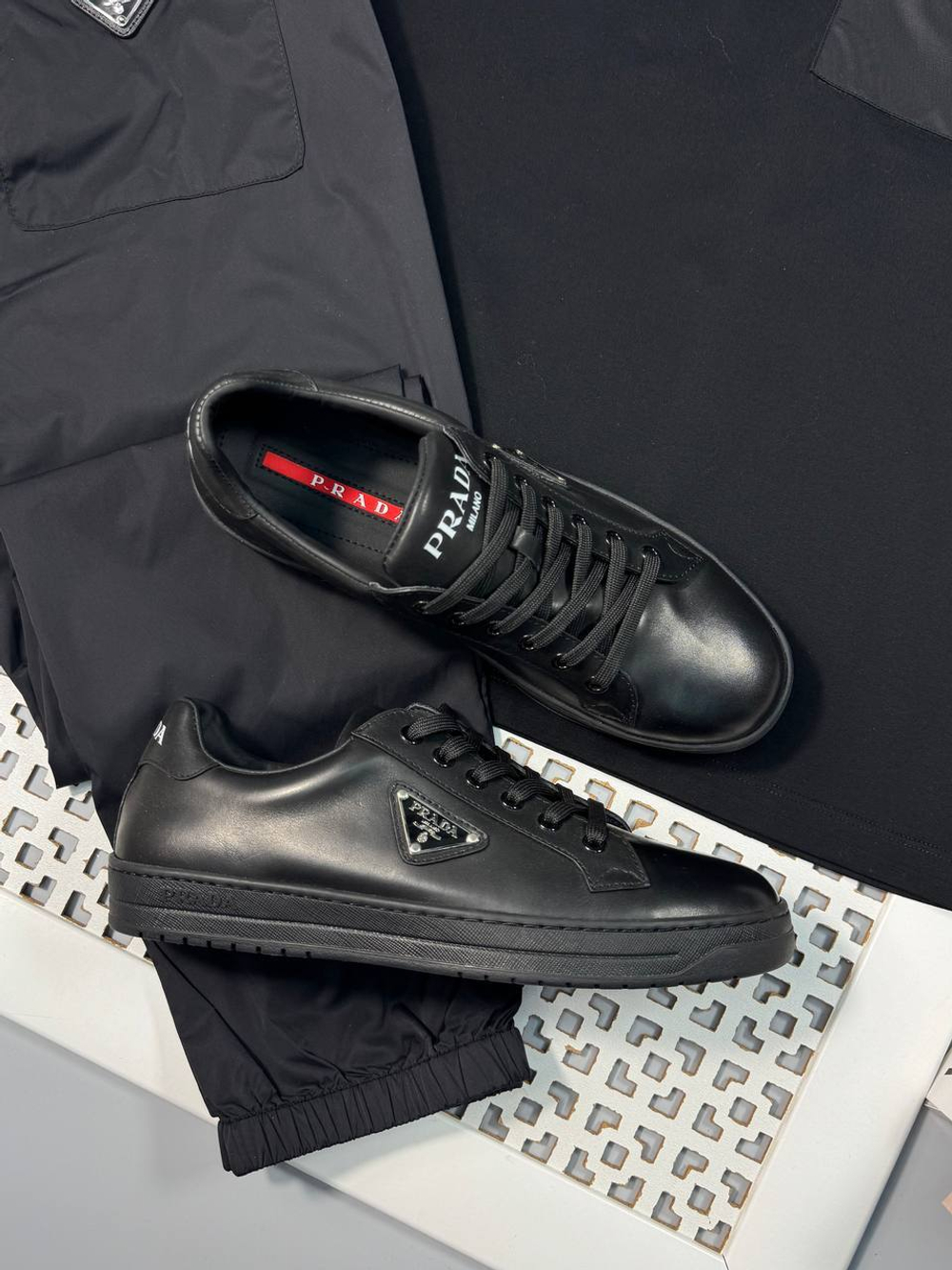 Комплект повседневной одежды Prada