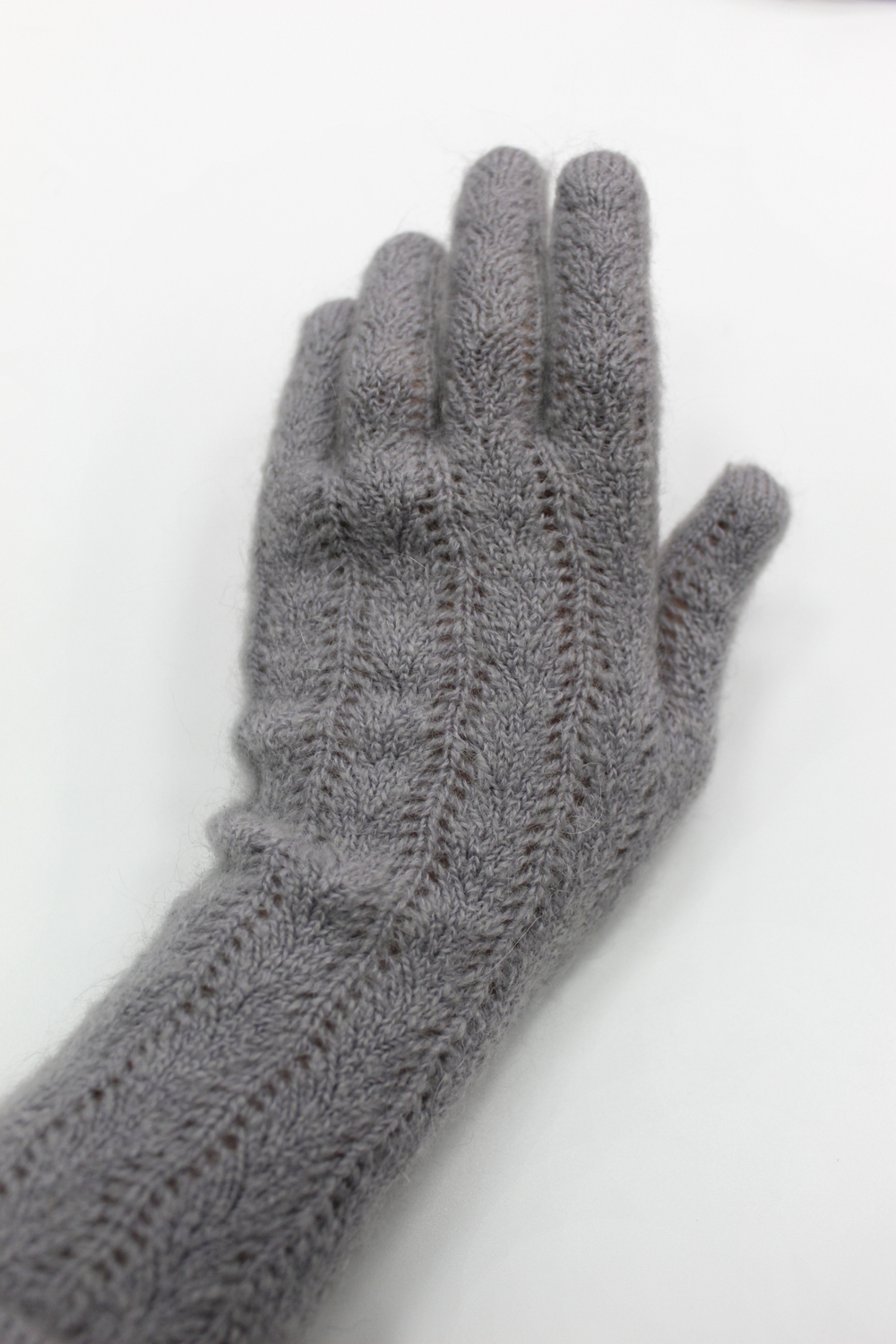 Перчатки пуховые ПЧ012-03 серый