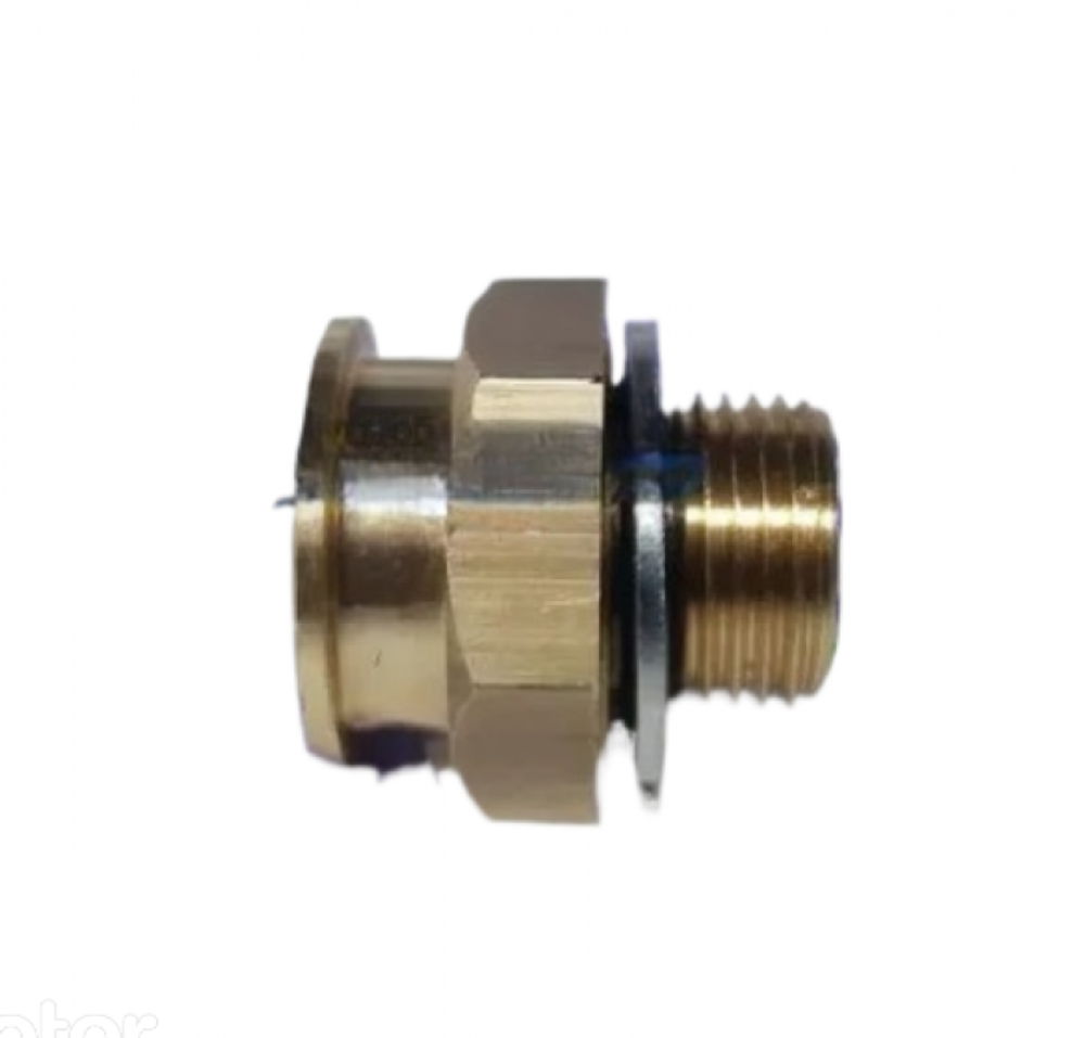 Штуцер топливный (под быстросъем) М18*1,5 М18*1,5