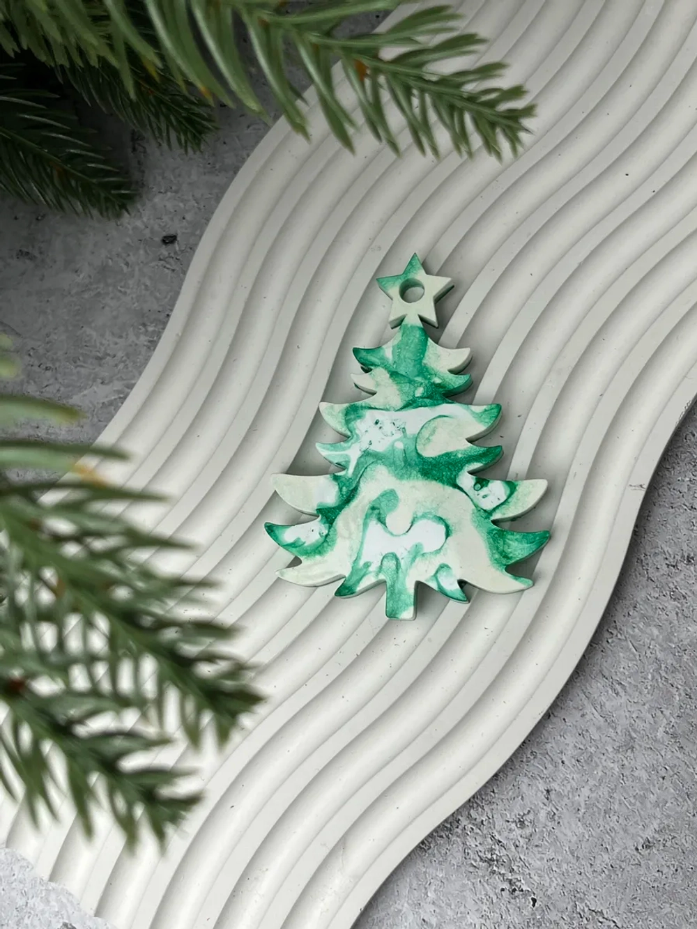 Новогодняя елочная игрушка Елка