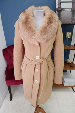 Пальто "АЭТГ" красивое 40-42 размер