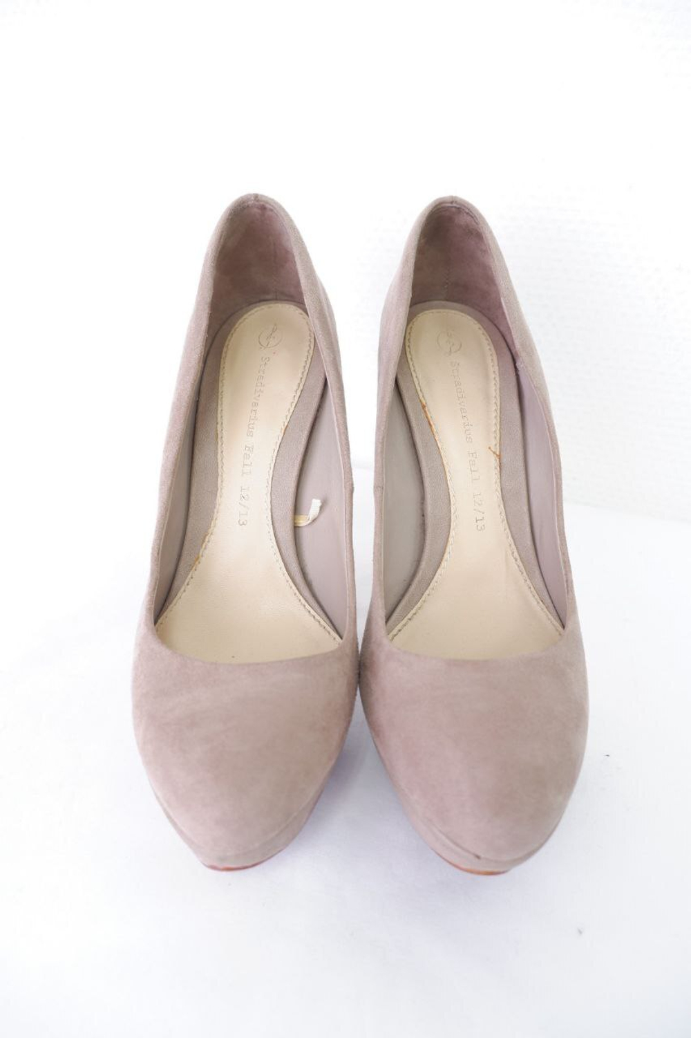 Туфли Stradivarius на каблуке 39 размер