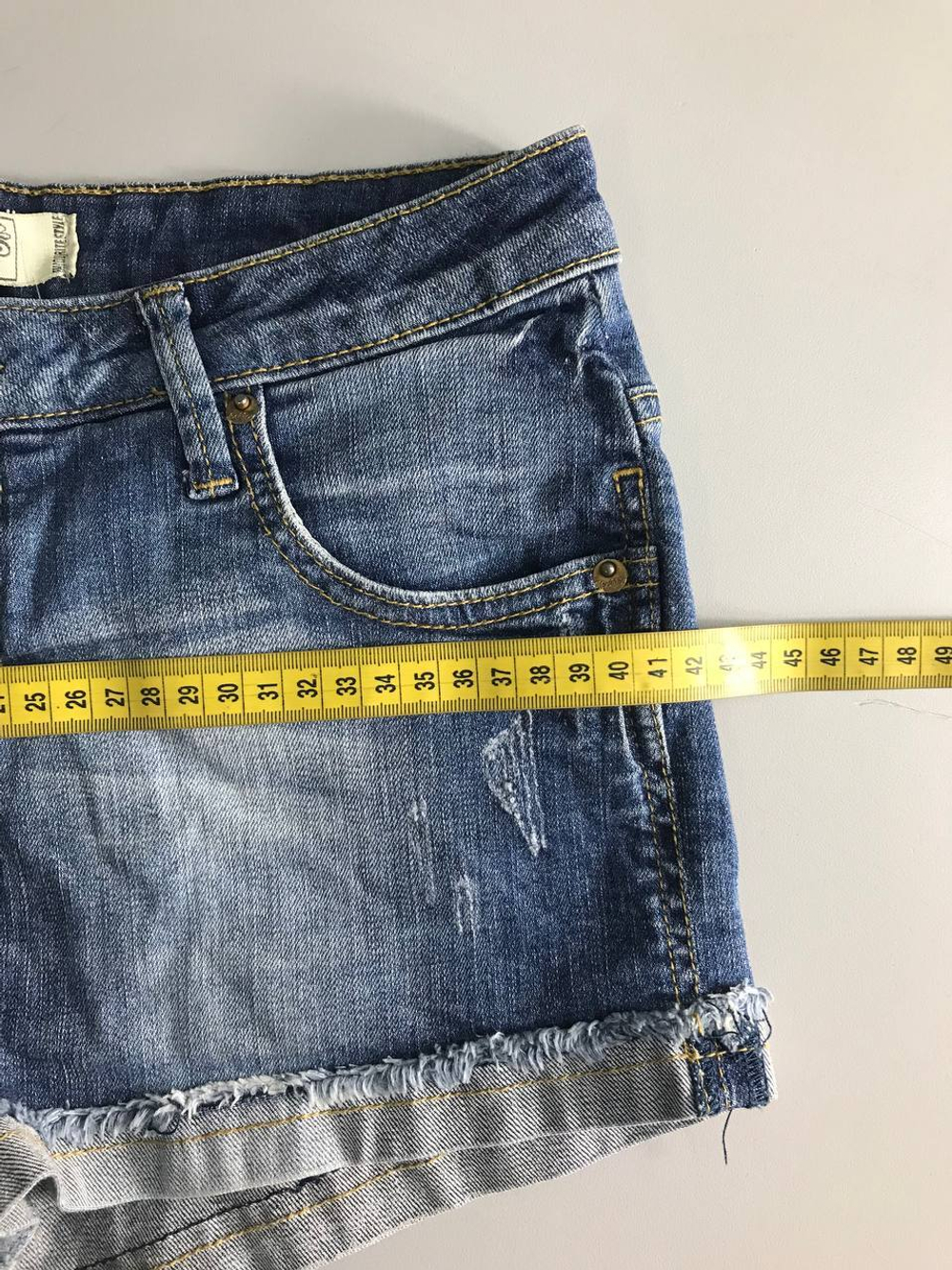 Шорты Clockhouse короткие джинсовые, маркировка 36, визуально 42 размер