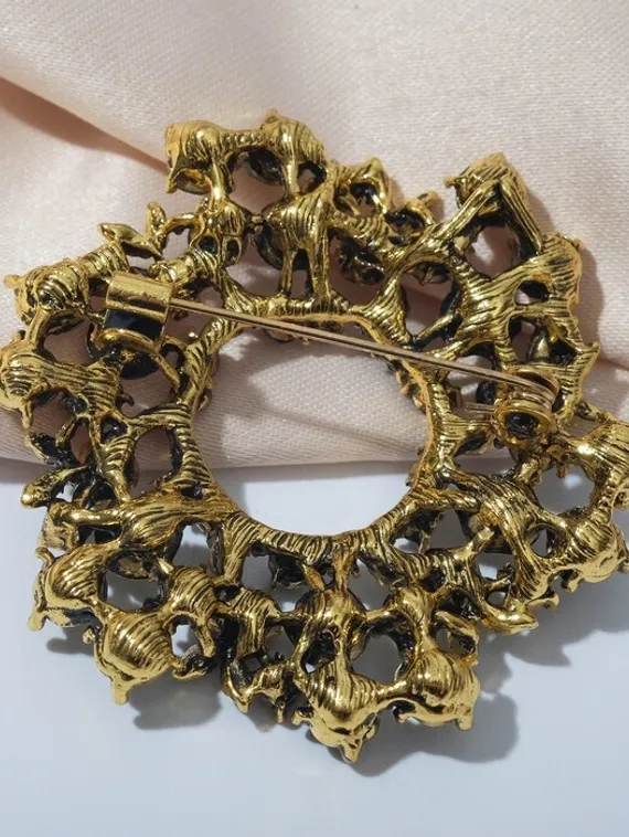 Брошь "Императрица" круг с розами, цвет серо-синий в чернёном золоте