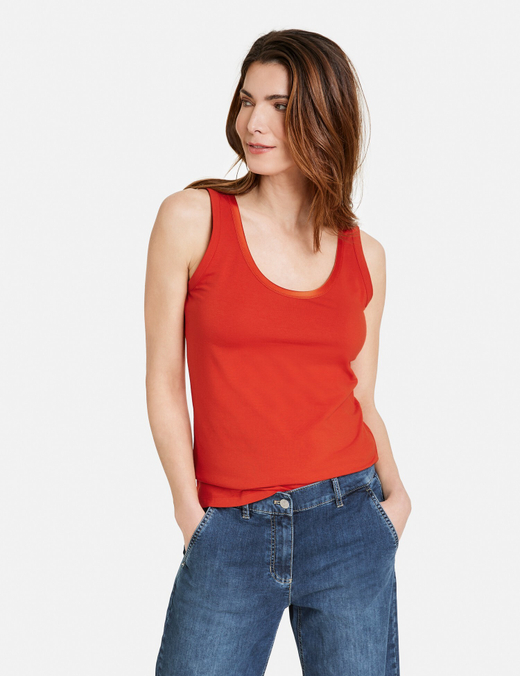 Приталенный топ из мягкого модала