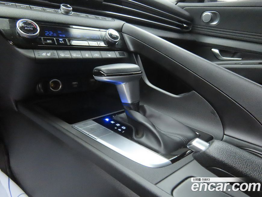 Hyundai Avante (CN7) 1.6 (11.2020)