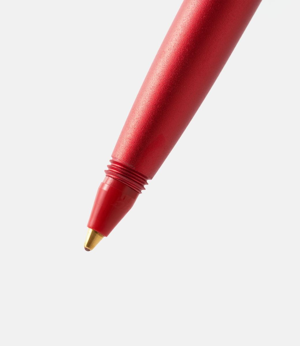 Ensso Aria Red Aluminum — ручка со стержнем BIC