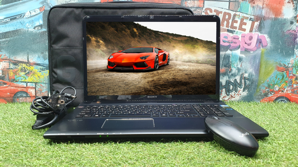 Ноутбук Sony i5/8 Gb/FHD/Sony VAIO SVE171  SVE-1712V1RB/Windows 7