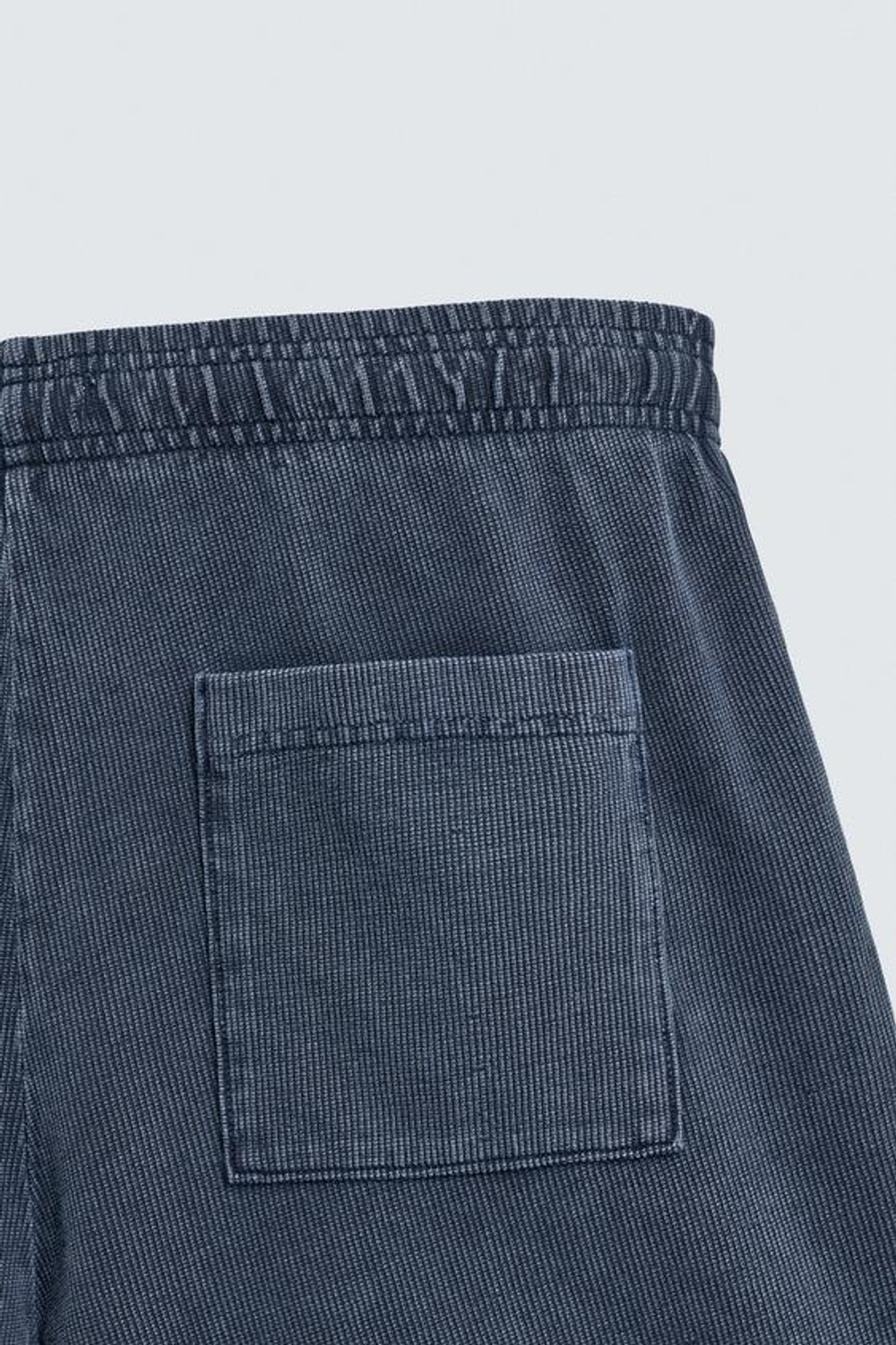 ZARA ШОРТЫ С ВАФЕЛЬНОЙ ФАКТУРОЙ И ЭФФЕКТОМ ПОТЕРТОСТИ, СИНИЙ