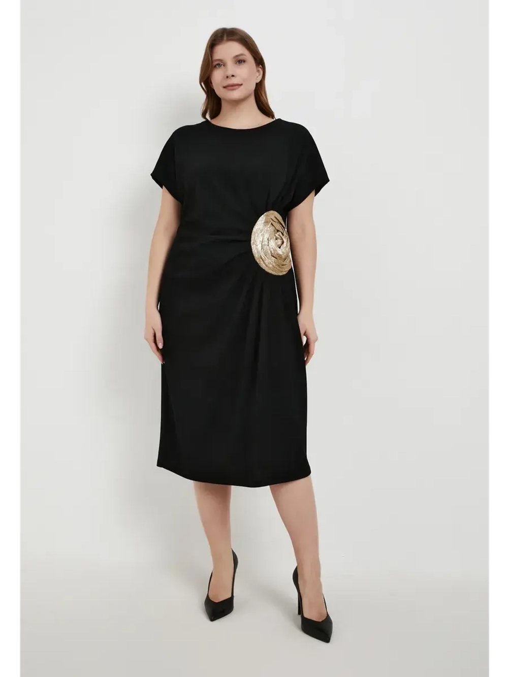 Платье нарядное из крепа больших размеров