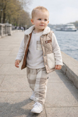 Жилет стеганый Латте RinaAmari