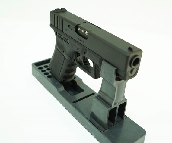 Пневматический пистолет Umarex Glock 19