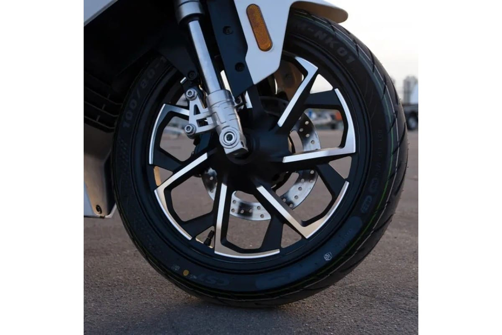 Электромотоцикл QJ MOTOR RX (5 кВт)