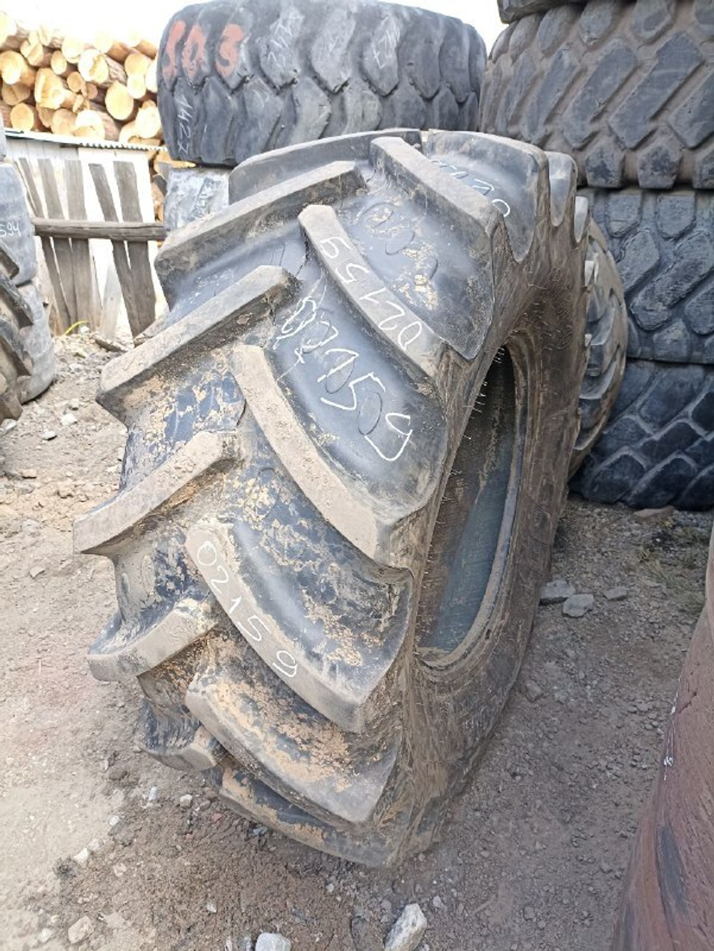 600/70R30 BKT RT765 шина б/у