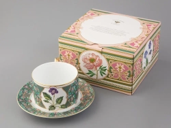 Подарочный набор чашка с блюдцем 250 мл, форма Соло, рисунок, Фиалка надрезанная, арт. 81.32656.00.1