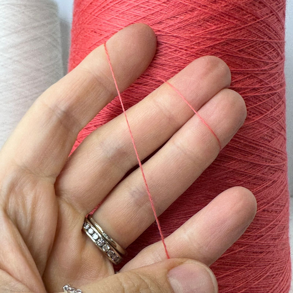 VICTORIA - Biella Yarn; 100% меринос; 1800м/100гр; цвет: розовый коралловый
