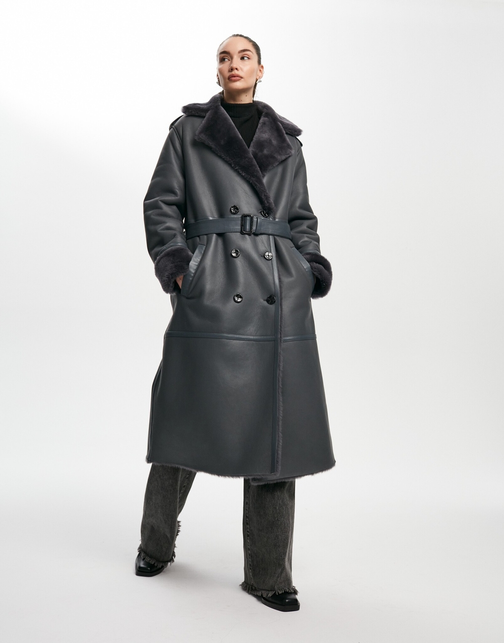 Дубленка-пальто серая