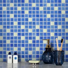 STP-BL018 Natural Стеклянная мозаика для ванной Steppa синяя белая полированная