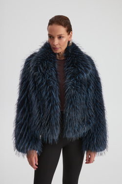 Шуба из искусственного меха